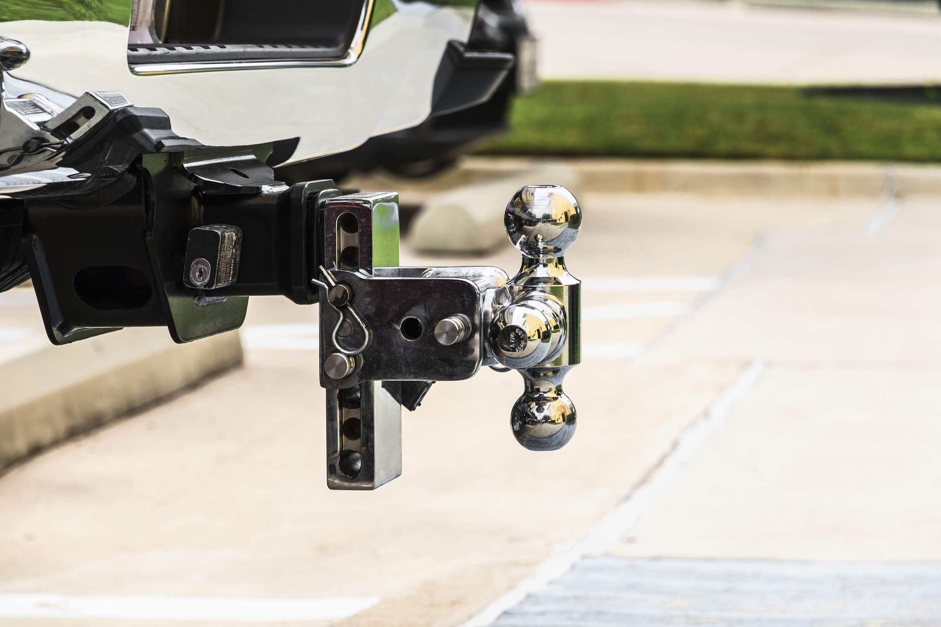 What are the different types of trailer hitches?